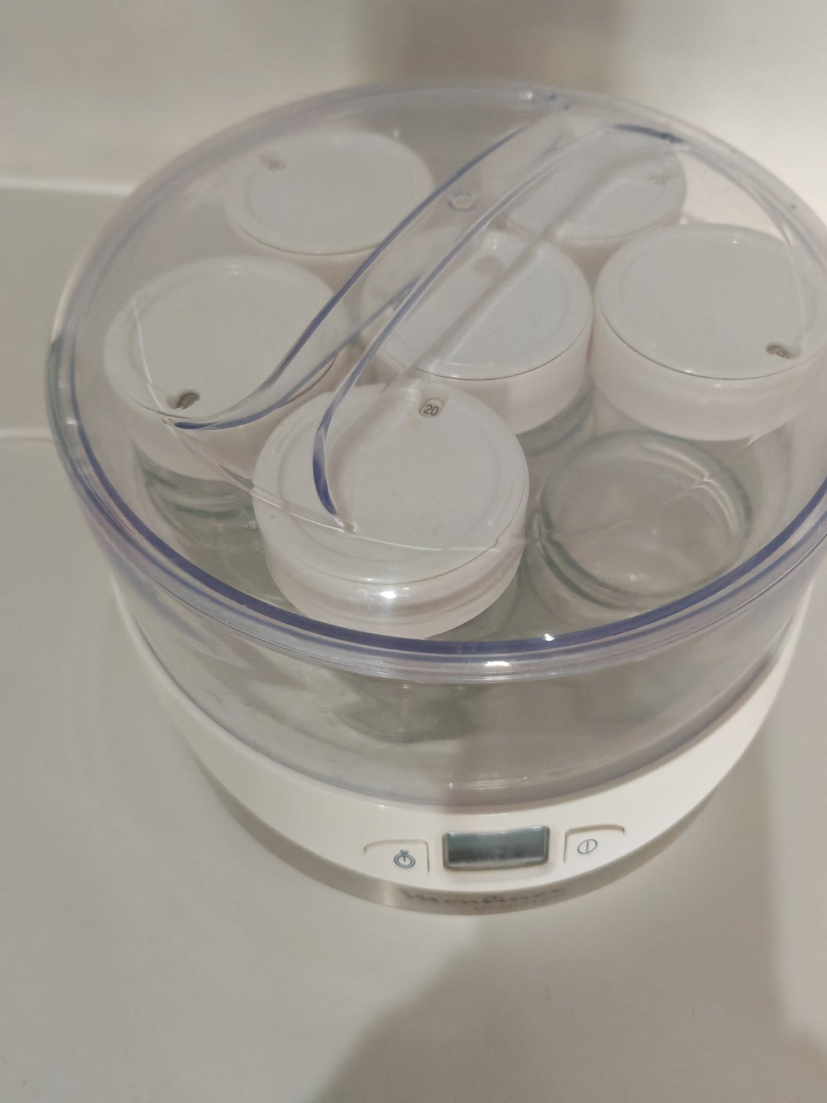 Los 7 tarros de cristal de mi yogurtera Moulinex Yogurteo vistos desde arriba